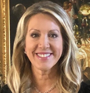 Dr. Annette Nusbaum, MD, FACR, board-certified neuroradiologist and aesthetic laser specialist