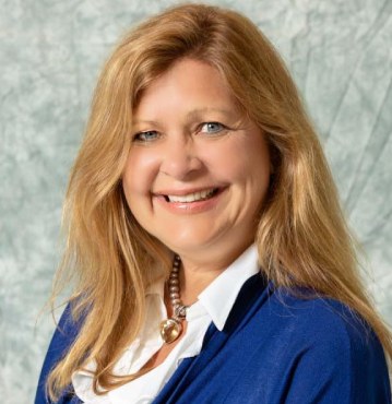 Dr. Daria Klachko-Totten, MD, board-certified OB/GYN and menopause specialist